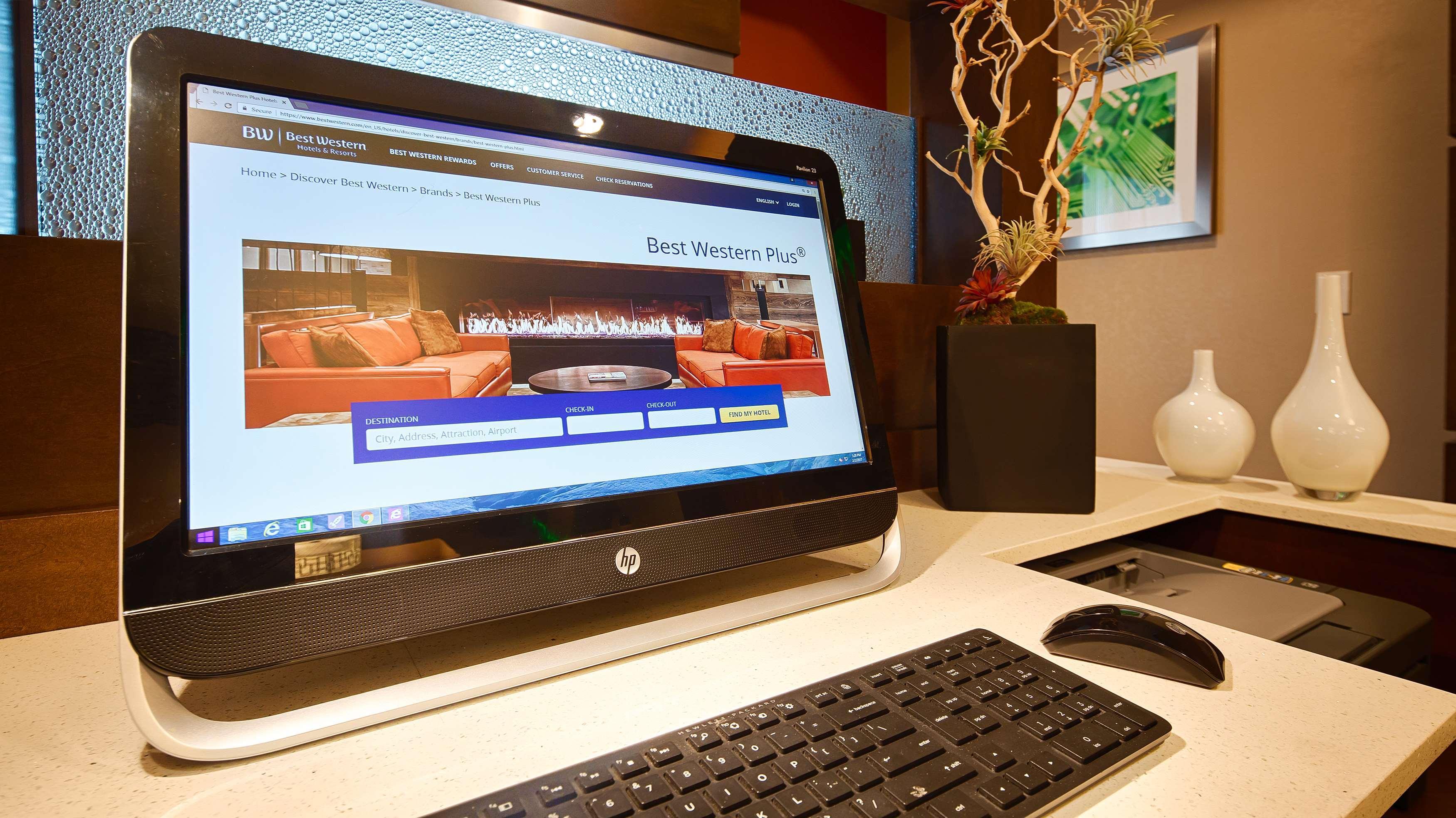 Best Western Plus Flatonia Inn Esterno foto
