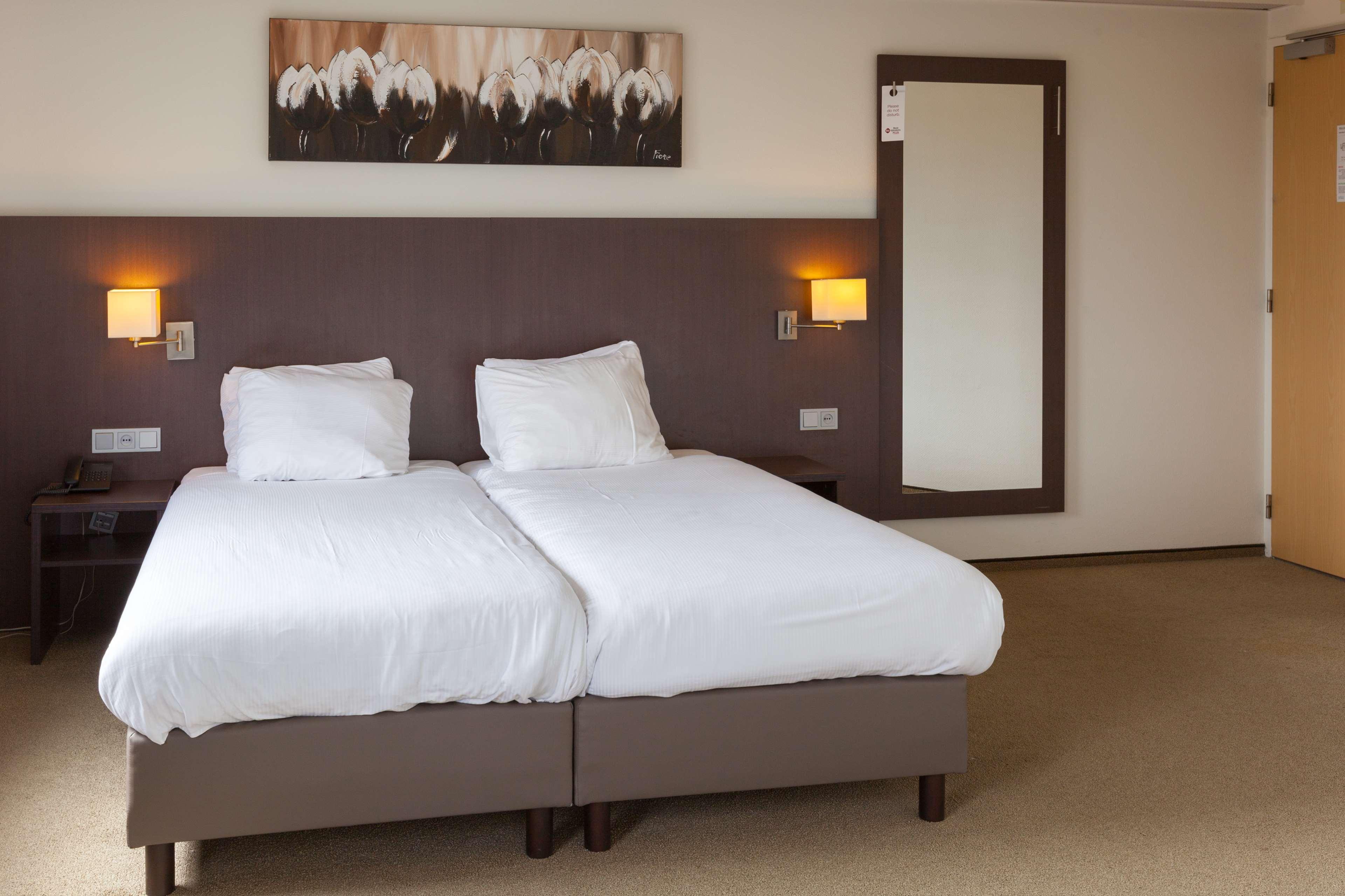 Best Western Plus Flatonia Inn Esterno foto