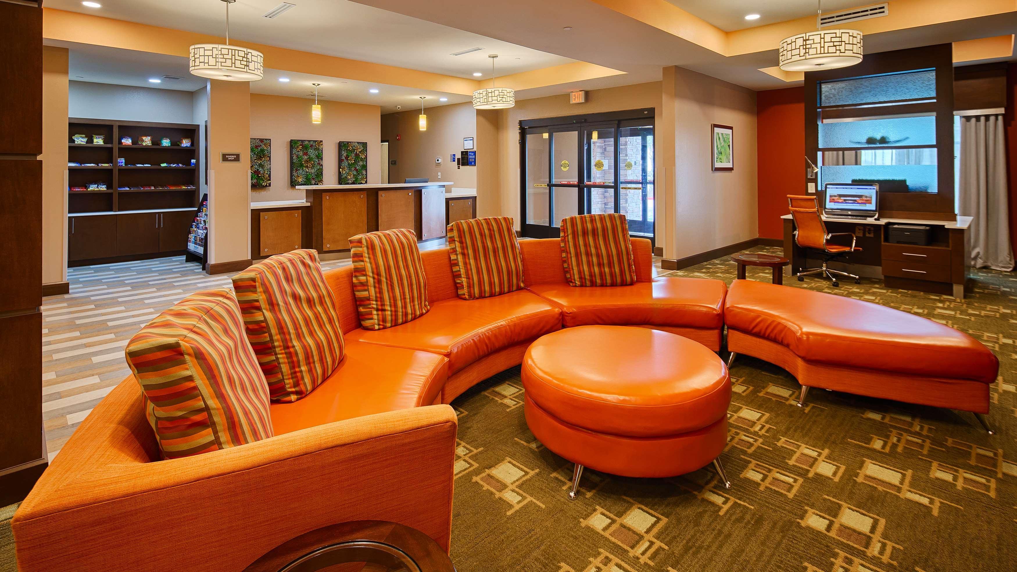 Best Western Plus Flatonia Inn Esterno foto