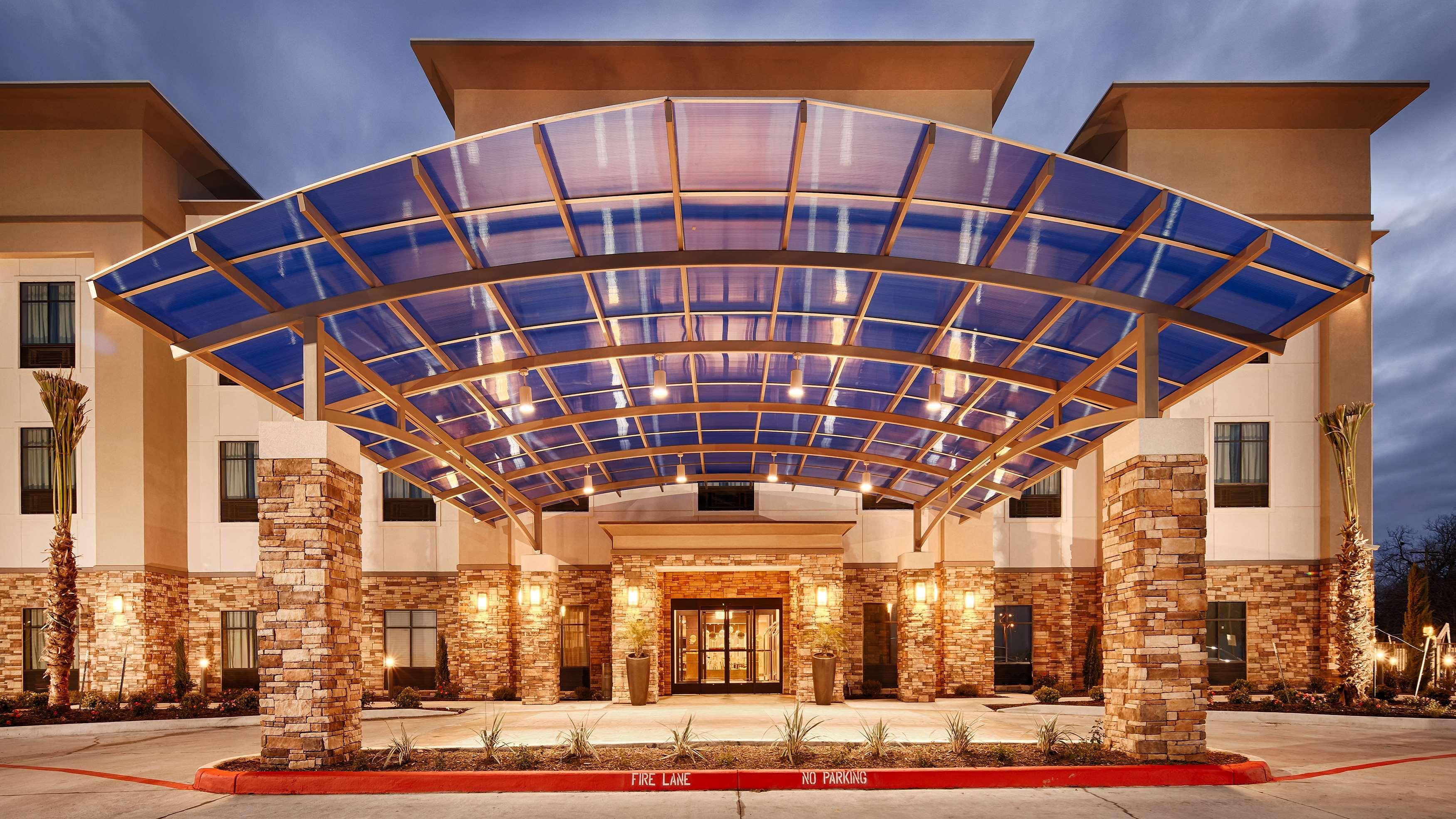 Best Western Plus Flatonia Inn Esterno foto
