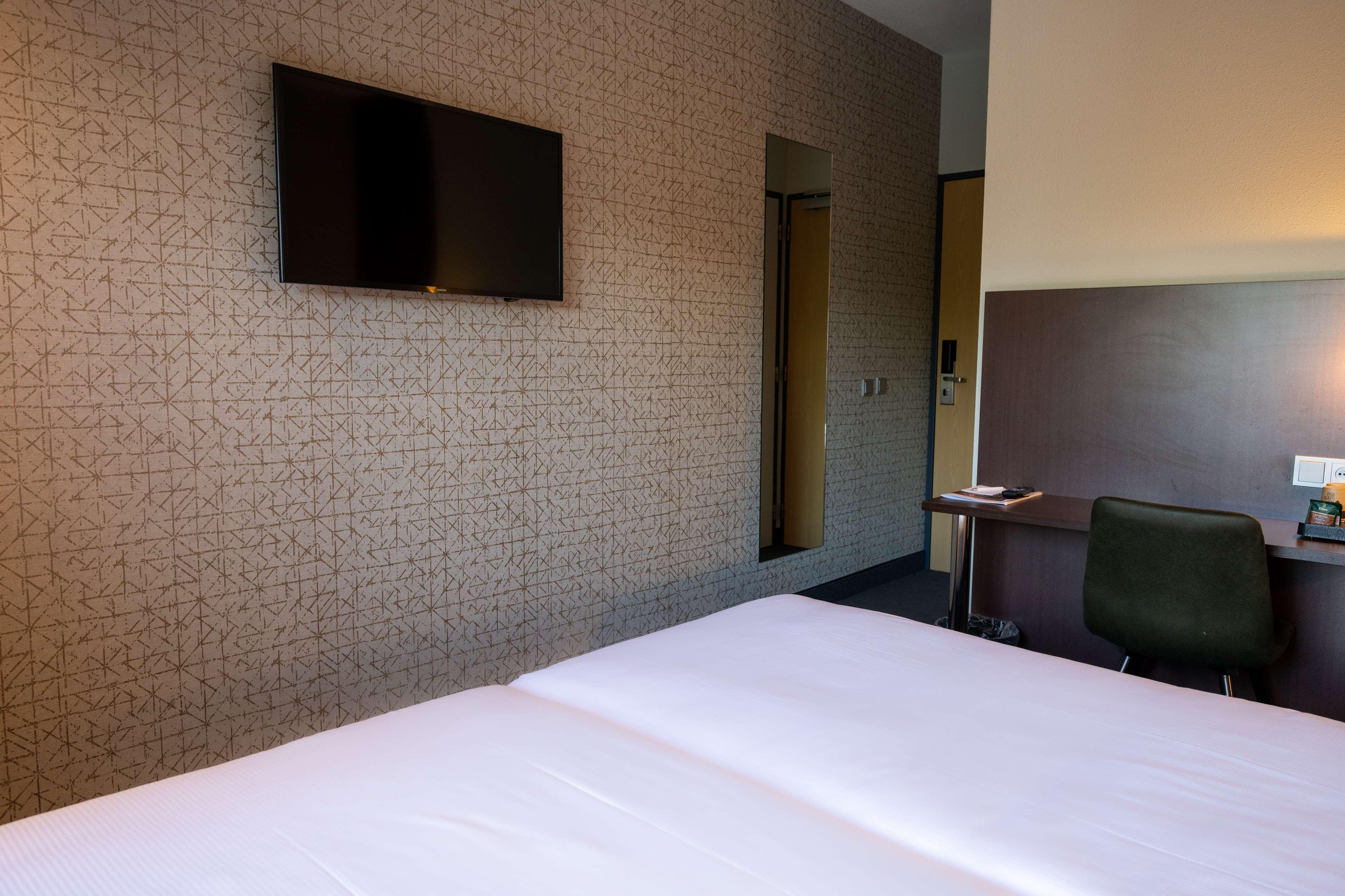 Best Western Plus Flatonia Inn Esterno foto